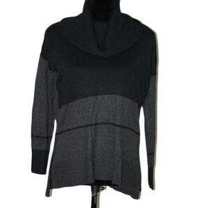 Cable and Gauge Black & Gray Cowl Neck Sweater S